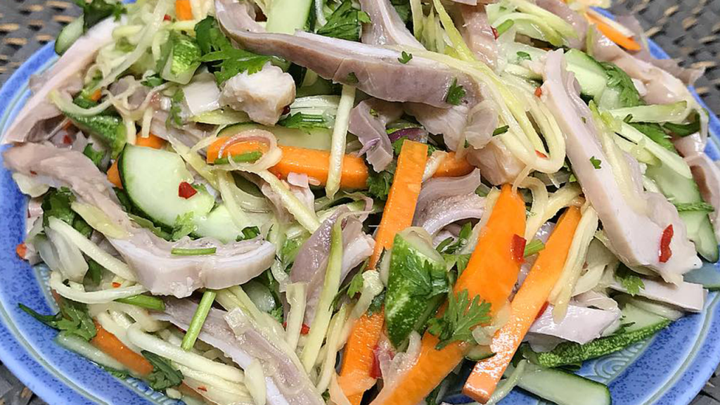 Hướng dẫn cách chế biến món Salad tim lợn dưa chuột thơm ngon