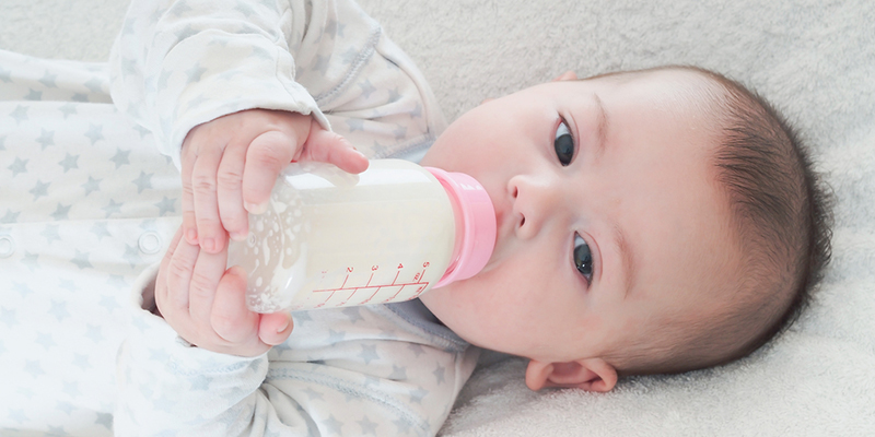 Những sai lầm của cha mẹ trong chọn pha chế sữa cho con uống